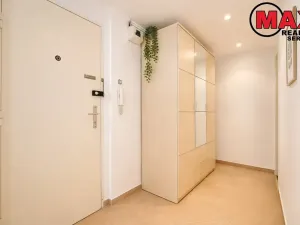 Pronájem bytu 1+1, Praha - Vršovice, K louži, 35 m2