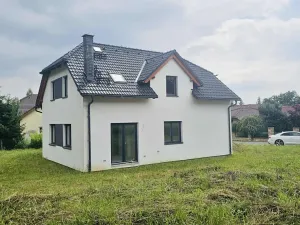 Pronájem rodinného domu, Pětihosty, 183 m2