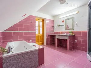 Prodej ubytování, Horní Stropnice, 360 m2