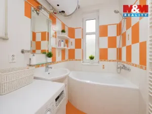 Prodej rodinného domu, Černovice, Táborská, 330 m2