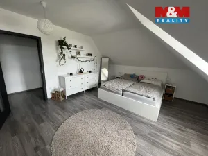 Prodej bytu 3+kk, Bělá pod Bezdězem, Masarykovo náměstí, 95 m2