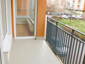 Pronájem bytu 3+kk, Praha - Vysočany, Pod Harfou, 74 m2