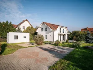 Prodej rodinného domu, Dolní Břežany, Na Zálepech, 150 m2
