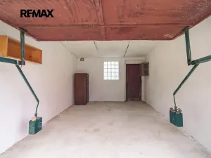 Prodej komerční nemovitosti, Měcholupy, 130 m2