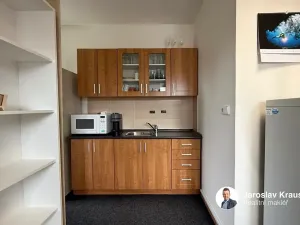 Pronájem kanceláře, Jičín, Vrchlického, 107 m2