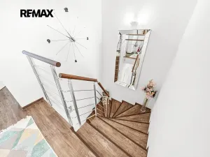 Prodej rodinného domu, Jesenice, Hledíková, 205 m2