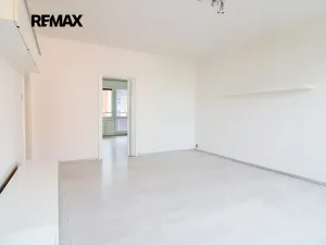 Prodej bytu 3+1, Břeclav, Na Valtické, 68 m2