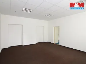Pronájem kanceláře, Česká Lípa, Bendlova, 215 m2