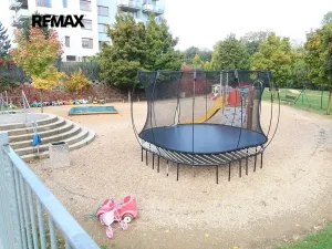 Pronájem bytu 1+kk, Praha - Hloubětín, Nepelova, 30 m2