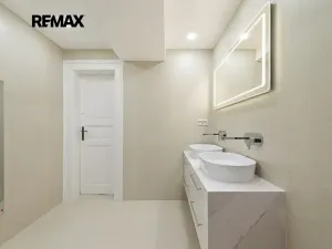 Prodej bytu 3+kk, Praha - Karlín, Peckova, 116 m2
