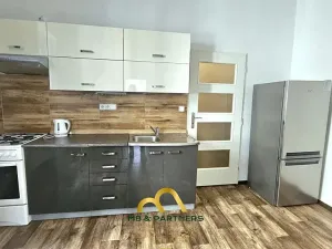 Pronájem bytu 2+kk, Praha - Michle, Adamovská, 42 m2