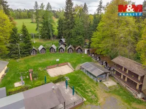 Prodej komerční nemovitosti, Nová Role - Mezirolí, 795 m2