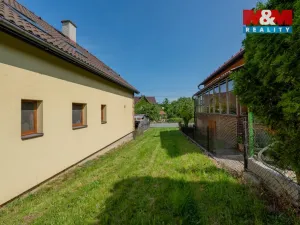 Prodej pozemku pro bydlení, Loučka, 1104 m2