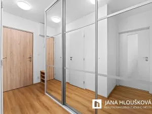 Prodej bytu 2+kk, Praha - Háje, Steinerova, 42 m2