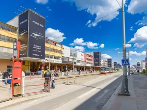 Prodej obchodního prostoru, Praha - Vysočany, Poděbradská, 98 m2