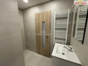 Pronájem bytu 3+1, Karlovy Vary, Ostrovská, 64 m2