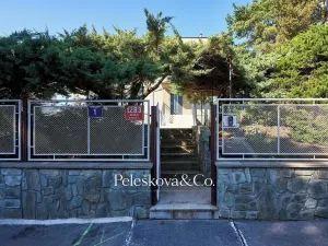 Pronájem rodinného domu, Praha - Braník, V malých domech I, 300 m2