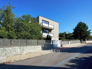 Pronájem rodinného domu, Praha - Braník, V malých domech I, 300 m2