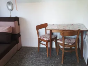 Pronájem chaty, Příbram, 34 m2