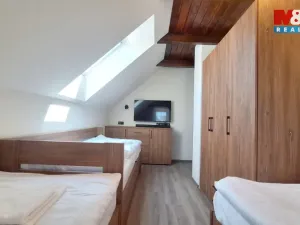 Pronájem rodinného domu, Náchod - Jizbice, 149 m2
