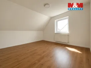 Pronájem bytu 3+1, Veltrusy, Douchova, 97 m2