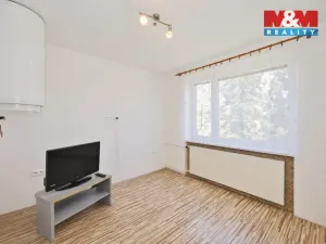 Prodej bytu 3+1, Nadějov, 85 m2