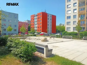 Prodej bytu 1+kk, Slaný, Na Dolíkách, 33 m2