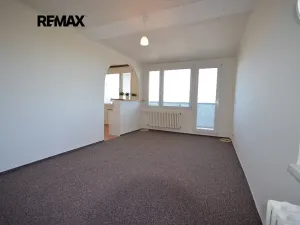 Pronájem bytu 2+1, Kladno, Čs. armády, 57 m2