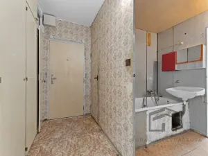 Prodej bytu 3+1, Praha - Vršovice, Uzbecká, 74 m2