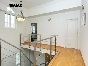 Pronájem rodinného domu, Praha - Nebušice, Na Malé Šárce, 302 m2