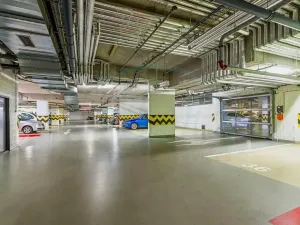 Pronájem garážového stání, Praha - Malešice, Nad úžlabinou, 13 m2