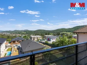 Prodej bytu 4+kk, Králův Dvůr - Levín, Na Lucberku, 141 m2