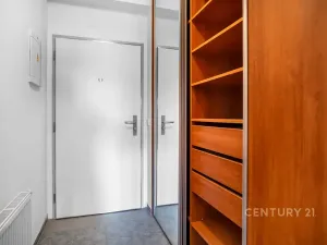 Pronájem bytu 2+kk, Praha - Hlubočepy, Štěpařská, 54 m2