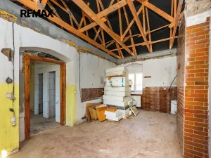 Prodej činžovního domu, Černuc, 330 m2
