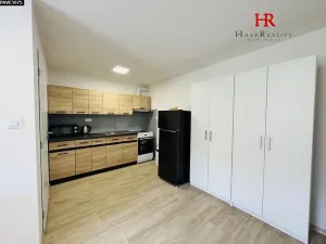 Pronájem bytu 1+kk, Benešov, Čedíkova, 27 m2