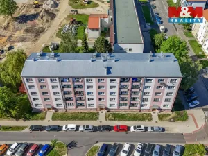 Prodej bytu 2+1, Cheb, V Zahradách, 60 m2