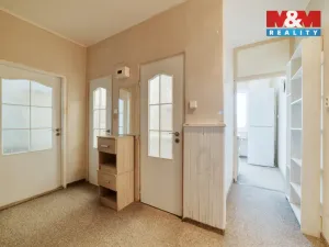 Prodej bytu 2+1, Cheb, V Zahradách, 60 m2