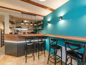 Pronájem obchodního prostoru, Jihlava, Čajkovského, 90 m2