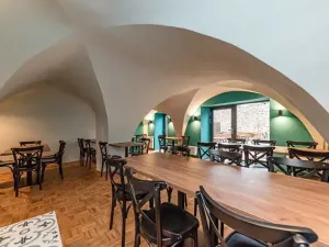 Pronájem obchodního prostoru, Jihlava, Čajkovského, 90 m2