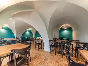Pronájem obchodního prostoru, Jihlava, Čajkovského, 90 m2