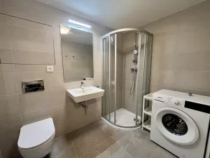 Pronájem bytu 2+kk, Praha, Kubánské náměstí, 41 m2