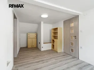 Prodej rodinného domu, Lnáře, 207 m2