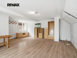 Prodej rodinného domu, Lnáře, 207 m2