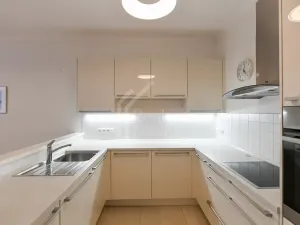 Pronájem bytu 4+1, Praha - Vinohrady, Belgická, 120 m2