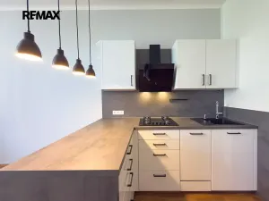Pronájem bytu 2+kk, Praha - Žižkov, Jagellonská, 45 m2