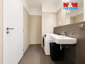 Pronájem bytu 2+kk, Oslavany, náměstí 13. prosince, 50 m2