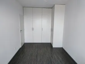 Pronájem bytu 2+kk, Praha - Troja, Hnězdenská, 44 m2