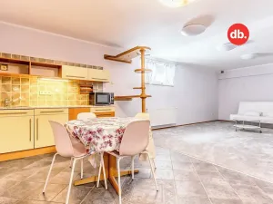 Prodej rodinného domu, Karlovy Vary, Krokova, 280 m2