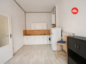 Pronájem bytu 1+kk, Karlovy Vary, Moskevská, 20 m2