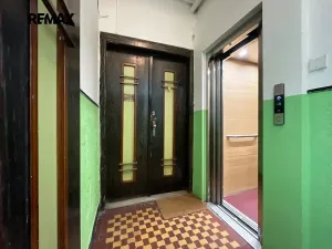 Prodej bytu 1+1, Praha - Vršovice, Vršovické náměstí, 42 m2